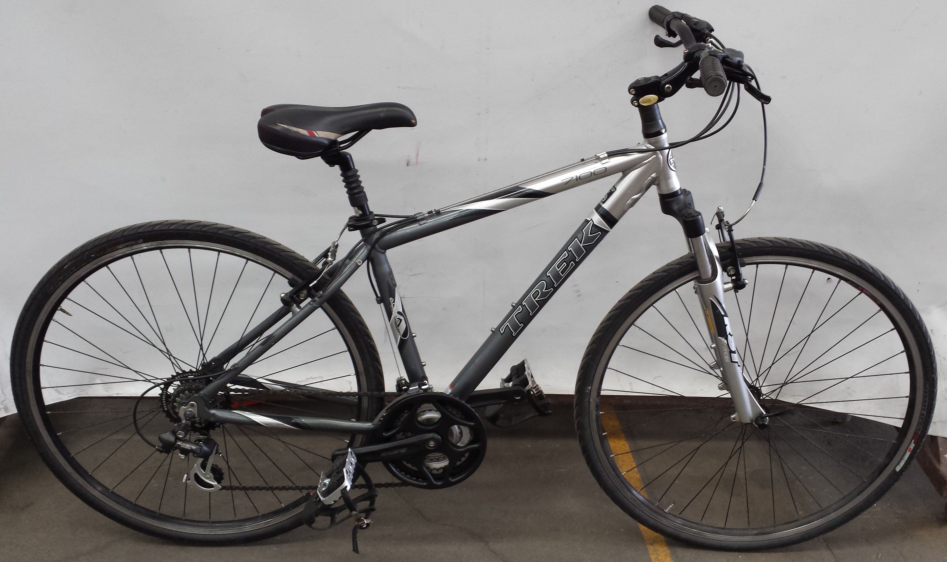 Trek 7100 mountain online bike