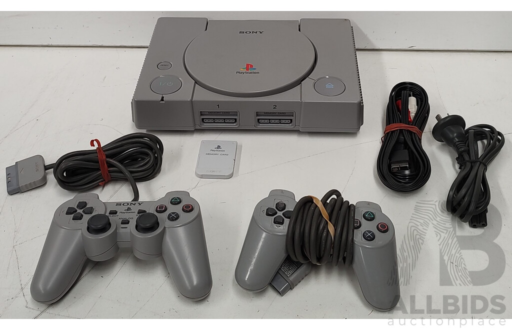 Sony (SCPH-7502) Playstation 1 - Lot 1432460 | ALLBIDS