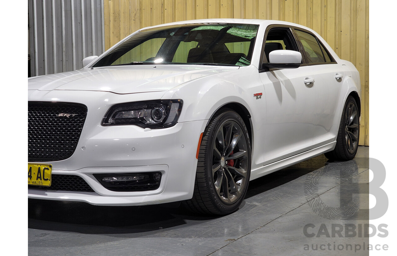 2/2018 Chrysler 300 SRT8 Hyperblack - Lot 1413701 | CARBIDS