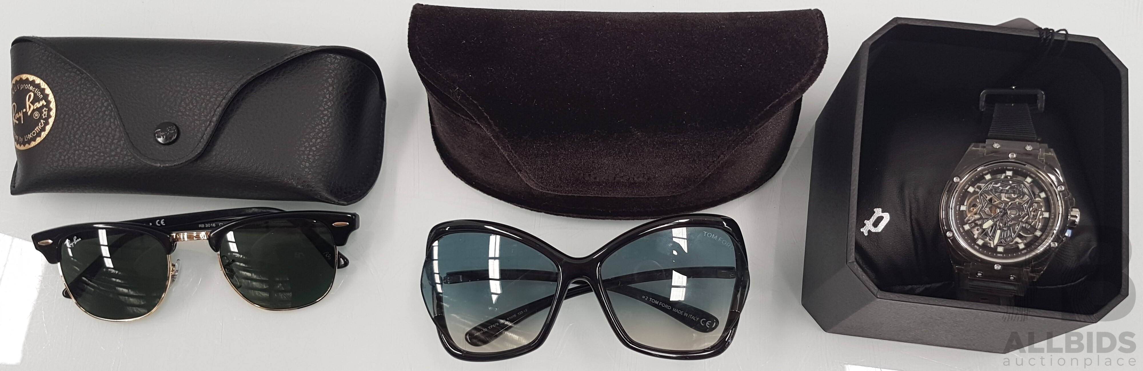 Ray Ban and Tom Ford Sunglasses - Lot 1434345 | ALLBIDS