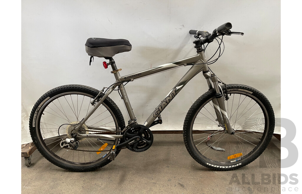 giant boulder 21 speed mountain bike