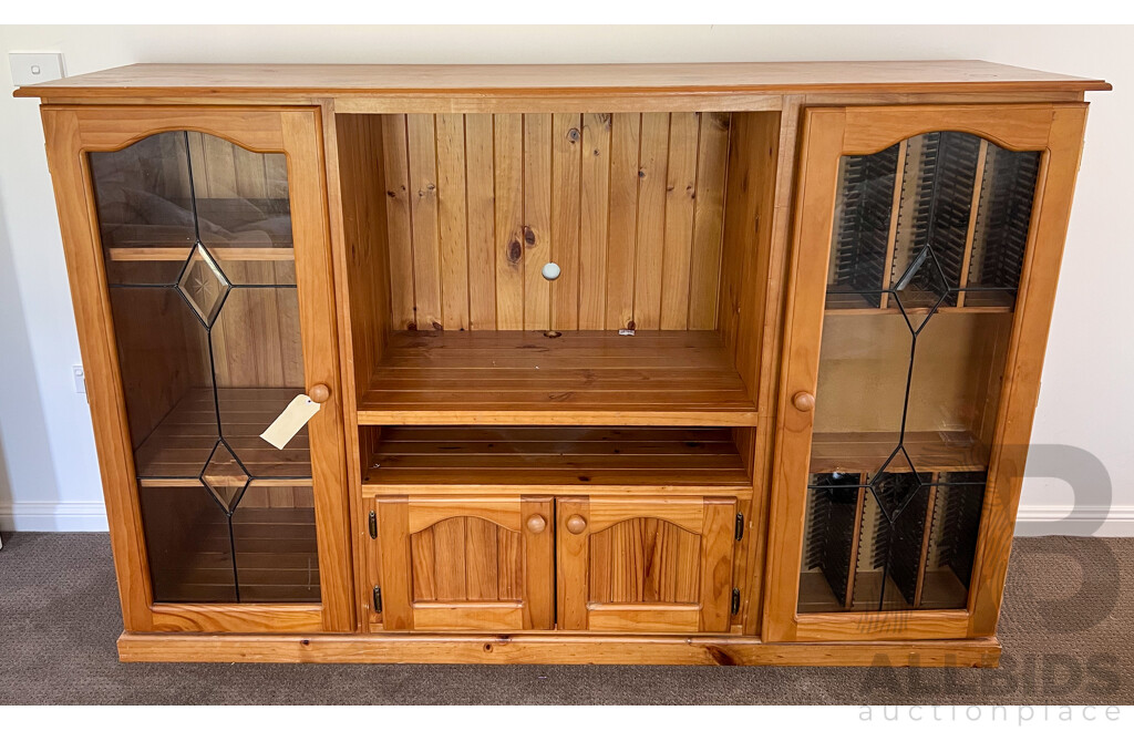 Glass And Pine Entertainment Unit - Lot 1444679 | ALLBIDS