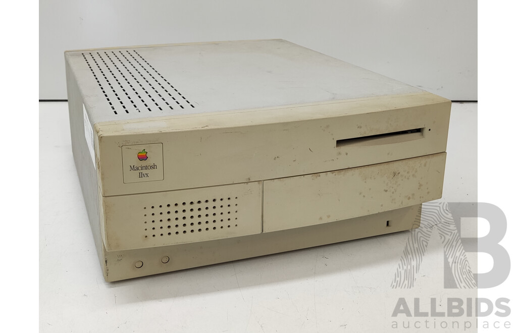 Apple (M1350) Macintosh IIvx Performa - Lot 1476600 | ALLBIDS