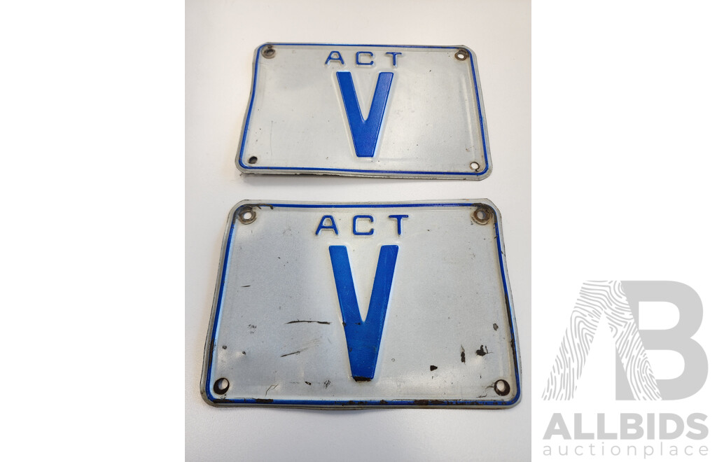 act-single-letter-number-plate-lot-1455573-carbids