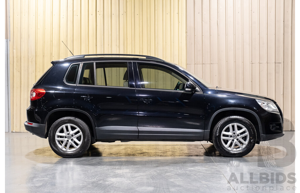 1/2011 Volkswagen Tiguan 125 TSI - Lot 1454778 | CARBIDS