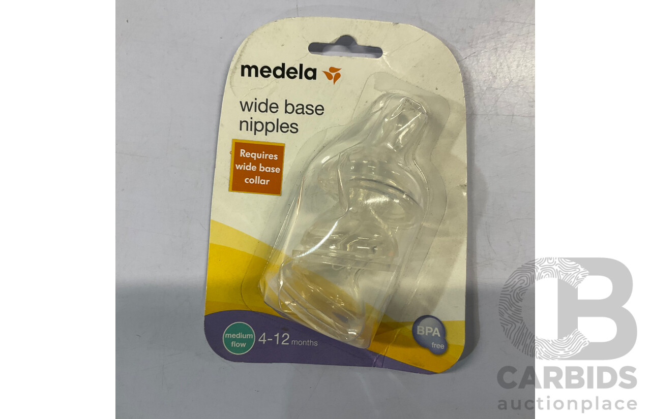 Medela Wide Base Nipples Medium Flow 4-12m