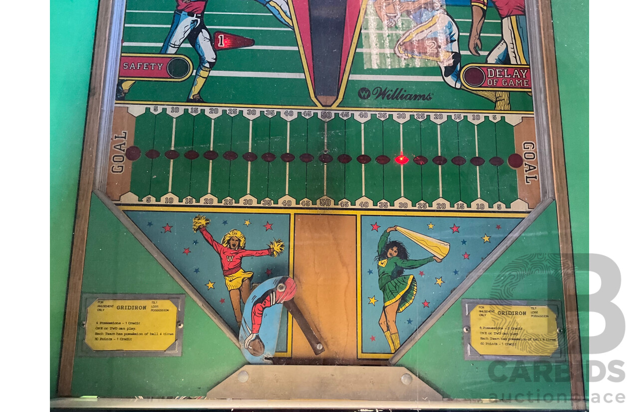 williams gridiron pinball machine