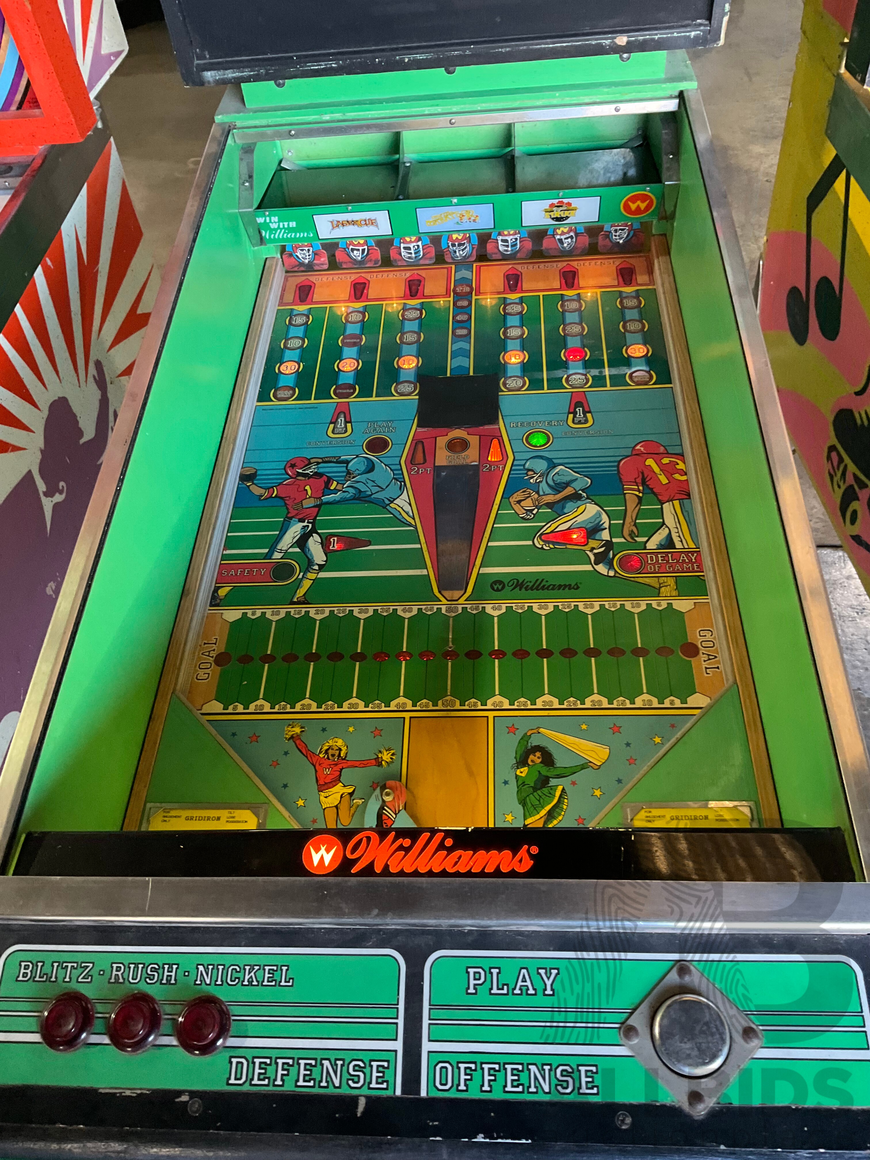 williams gridiron pinball machine