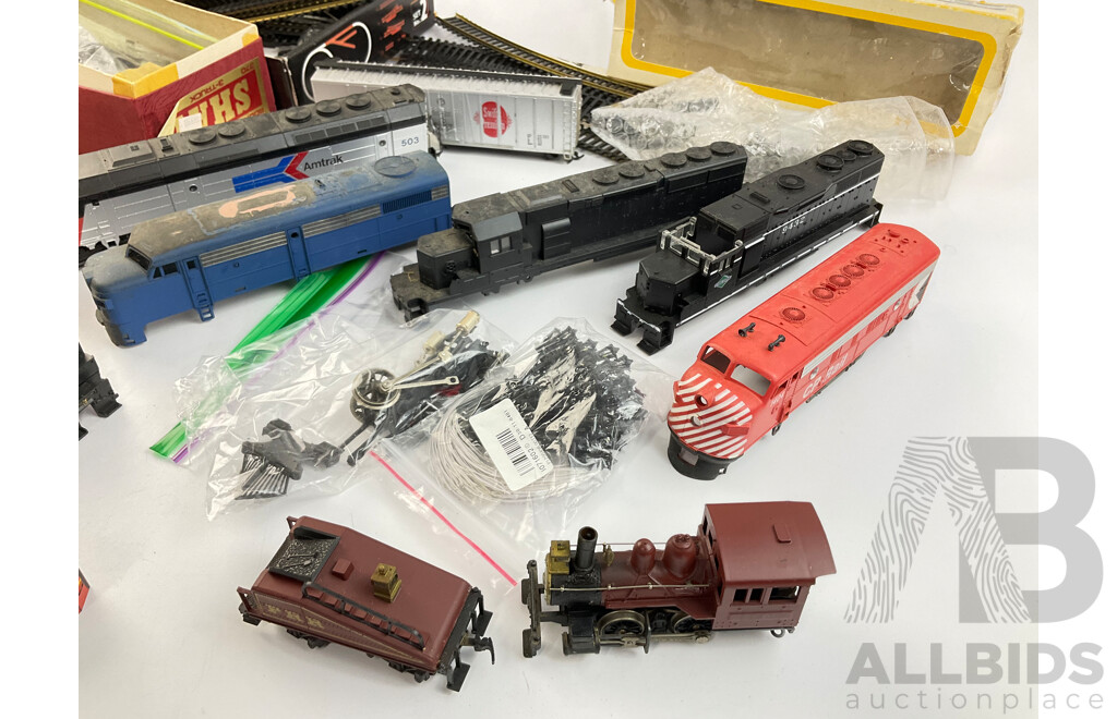 Collection of HO Scale Track and - Lot 1480016 | ALLBIDS