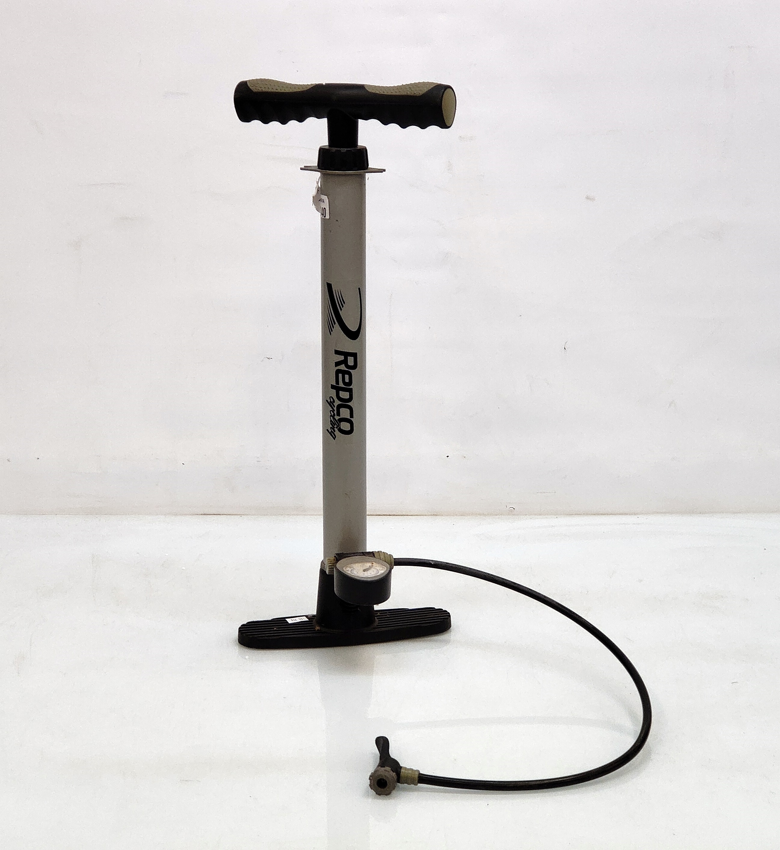 Repco bike best sale pump